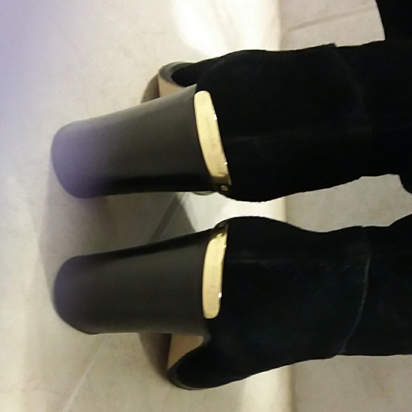 Boots - Picture 2 of 6